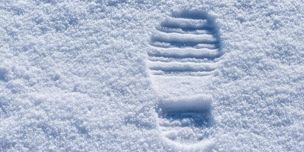 lopen door sneeuw winter 1